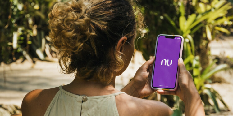 Nubank alcanza los 211 mil clientes en Colombia